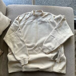 Fear of God Essentials Relaxed Crewneck.